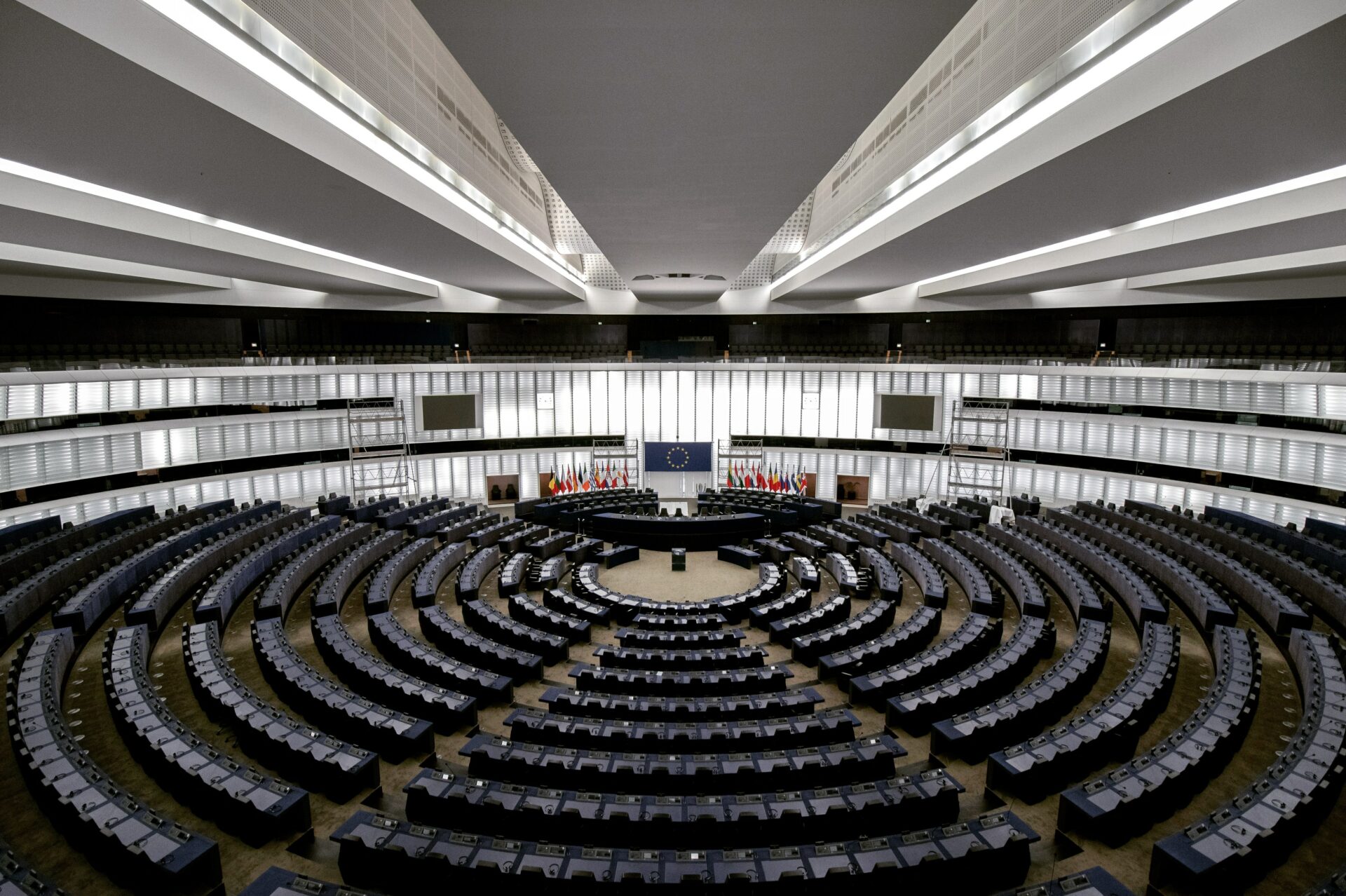 https://checkout.horasis.org/wp-content/uploads/2022/09/frederic-koberl-x_0hW-KaCgI-unsplash.jpg